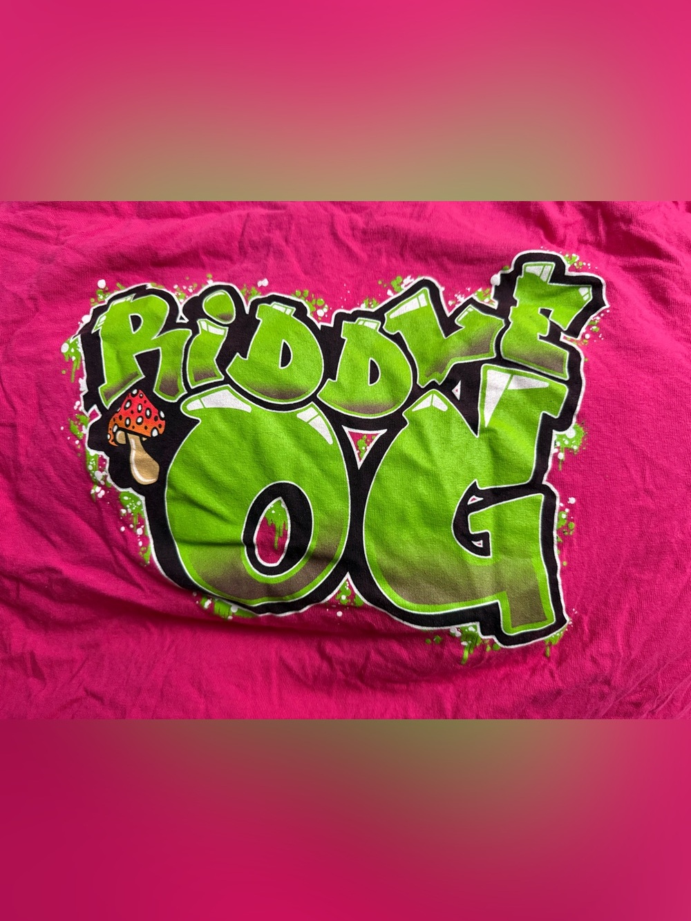 Men’s Matt Riddle pink graphic tee